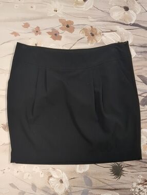 Old Navy Black Mini Pencil Skirt with Front Pleats